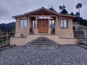 Adults Only! Kashmir Eagle Heights Cottage & Restaurant by LMC